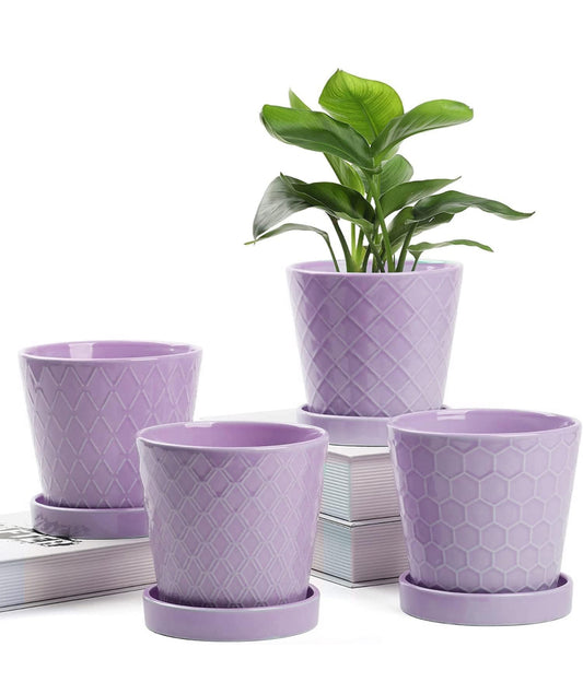 Textured ceramic pot w/ tray