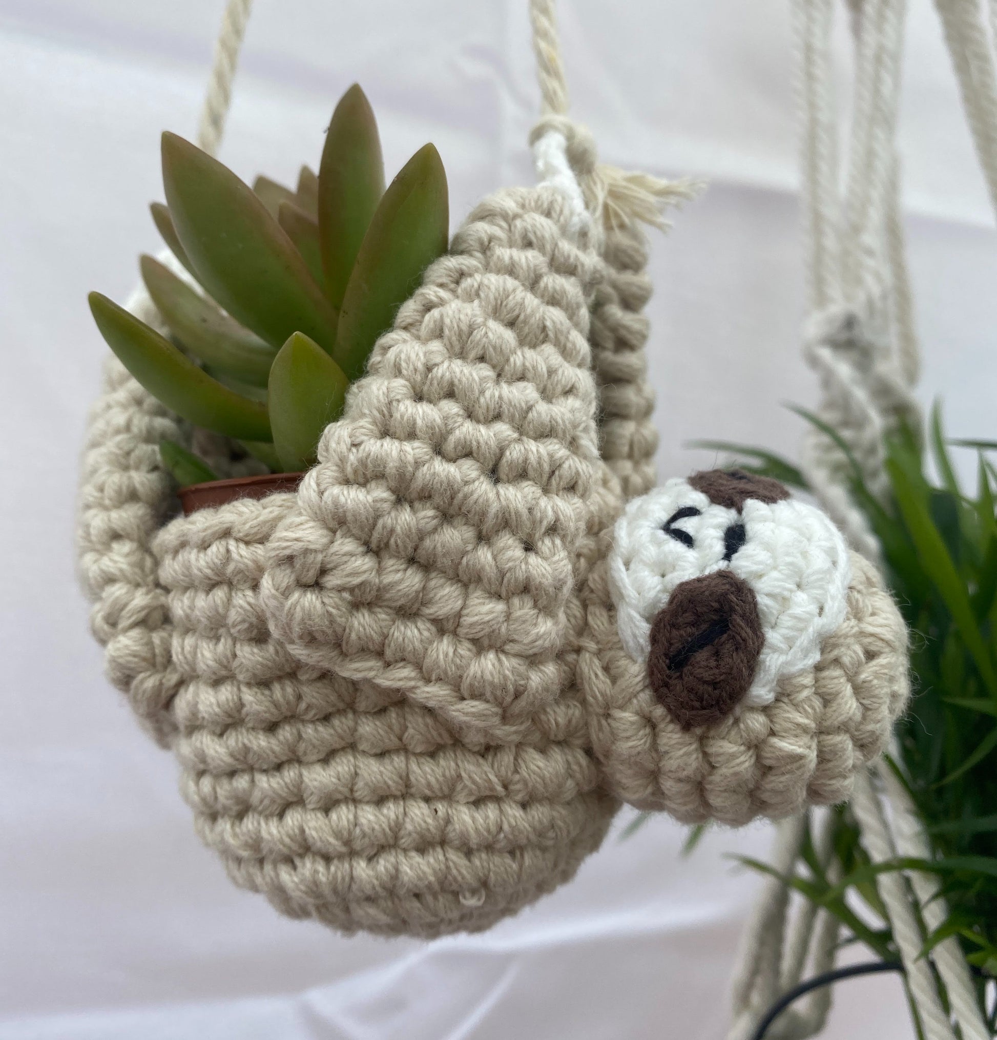sloth plant hanger crochet pattern free Sloth Plant Hanger – Jennifer's Plant Stand